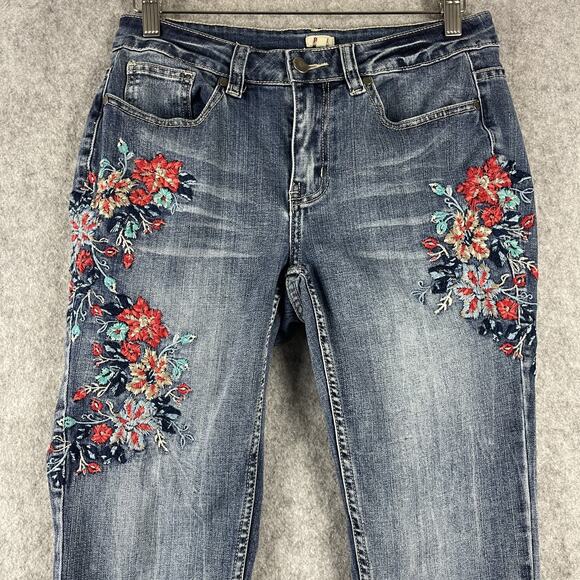 Reba Embroidered Skinny Jeans Womens 6 Floral Raw Hem Cropped Medium Rise Boho - Picture 2 of 13